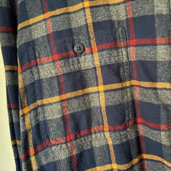 Men’s J.Crew flannel - Picture 4 of 7